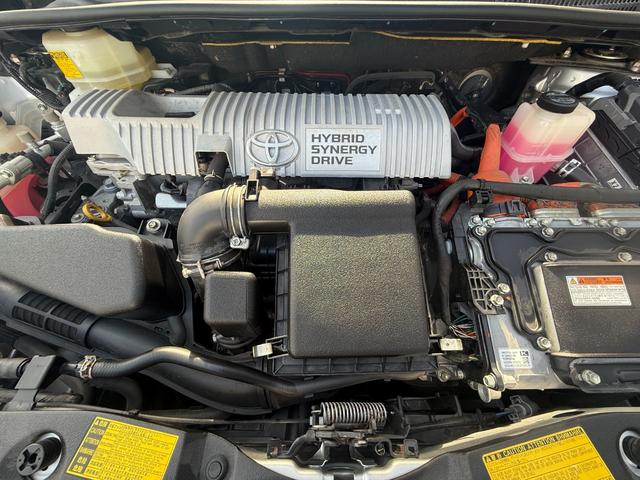 プリウス G 純正ナビ/Bluetooth/バックモニター/フルセグ/ドライブレコーダー/ハーフレザーシート/パワーシート/クルーズコントロール/ステアリングスイッチ/オートライト/スマートキー(30枚目)