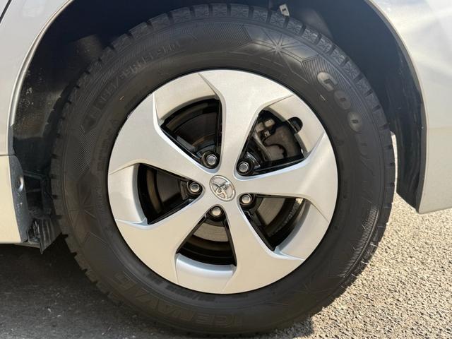 プリウス G 純正ナビ/Bluetooth/バックモニター/フルセグ/ドライブレコーダー/ハーフレザーシート/パワーシート/クルーズコントロール/ステアリングスイッチ/オートライト/スマートキー(34枚目)