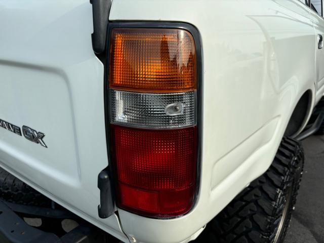 ランドクルーザー80(トヨタ)GX 4WD 角目四灯ヘッド ランドクルーザー80(トヨタ)GX 4WD 角目四灯ヘッド