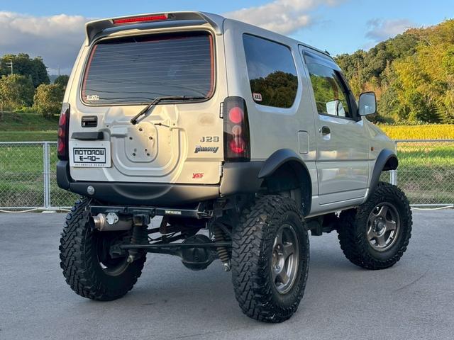 ジムニー ＸＬ　４ＷＤ　リフトアップ　オーバーフェンダー　ロールバー（3枚目）