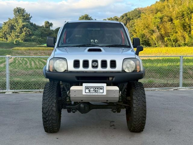 ジムニー ＸＬ　４ＷＤ　リフトアップ　オーバーフェンダー　ロールバー（4枚目）