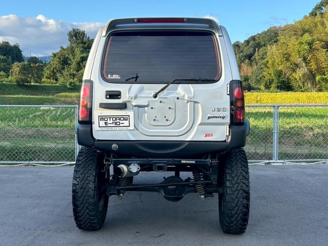 ジムニー ＸＬ　４ＷＤ　リフトアップ　オーバーフェンダー　ロールバー（5枚目）