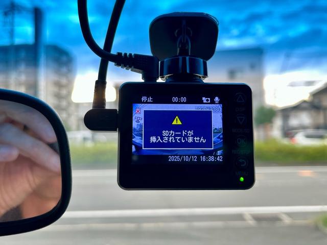 フリードスパイクハイブリッド ハイブリッド　プレミアムエディション　社外ディスプレイオーディオ　バックカメラ　Ｂｌｕｅｔｏｏｔｈオーディオ　両側電動　スマートキー　クルコン　コンビシート　ＨＩＤヘッドライト　フォグ　前後ドラレコ　ＥＴＣ　社外アルミ（29枚目）