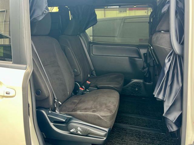 ノア ハイブリッドG 純正大型ナビ フルセグテレビ バックカメラ 天井モニター 衝突軽減 両側電動 クルコン シートヒーター スマートキー LEDヘッドライト フォグ ドラレコ ETC 純正アルミ(8枚目)