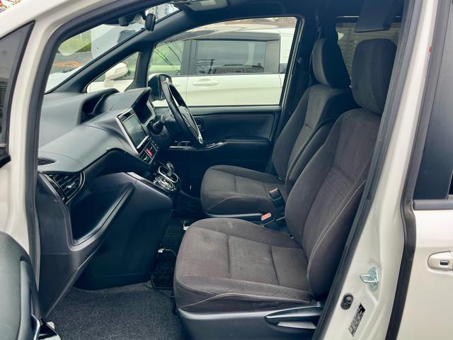 ノア ハイブリッドG 純正大型ナビ フルセグテレビ バックカメラ 天井モニター 衝突軽減 両側電動 クルコン シートヒーター スマートキー LEDヘッドライト フォグ ドラレコ ETC 純正アルミ(10枚目)