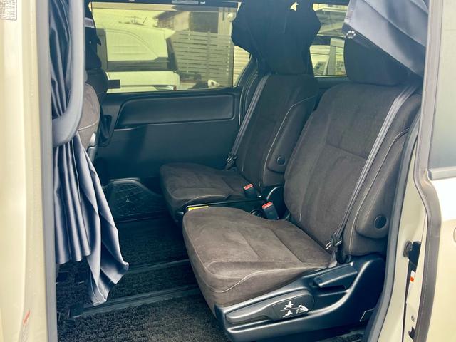 ノア ハイブリッドG 純正大型ナビ フルセグテレビ バックカメラ 天井モニター 衝突軽減 両側電動 クルコン シートヒーター スマートキー LEDヘッドライト フォグ ドラレコ ETC 純正アルミ(11枚目)