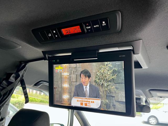 ノア ハイブリッドG 純正大型ナビ フルセグテレビ バックカメラ 天井モニター 衝突軽減 両側電動 クルコン シートヒーター スマートキー LEDヘッドライト フォグ ドラレコ ETC 純正アルミ(14枚目)