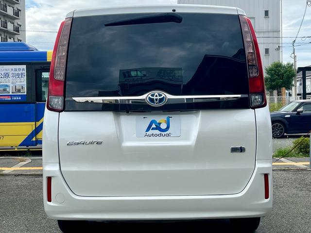 TOYOTA ESQUIRE HYBRID GI BLACK TAILORED