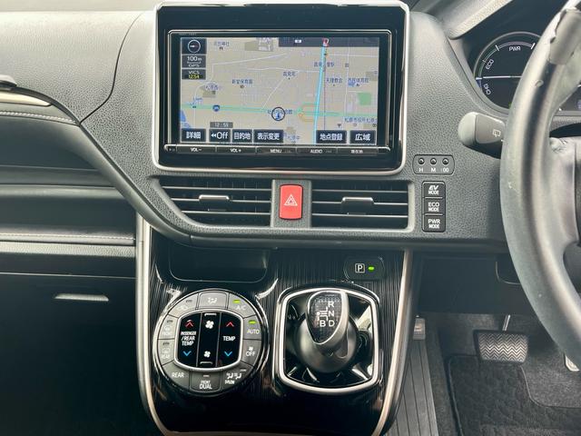 TOYOTA ESQUIRE HYBRID GI BLACK TAILORED