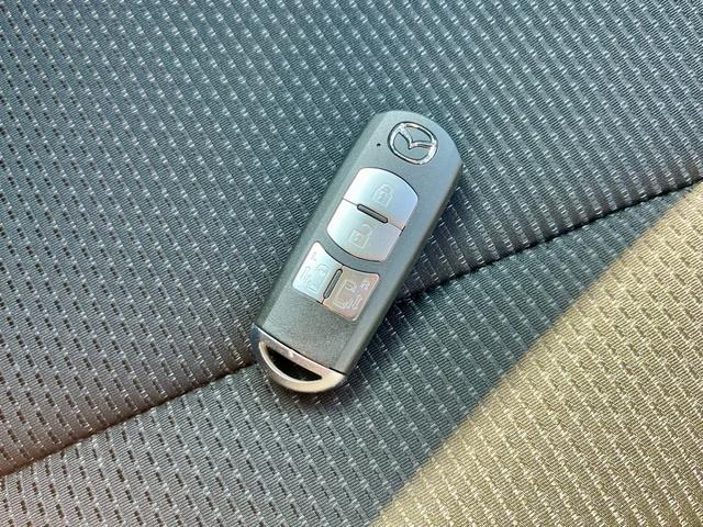 プレマシー 20S-スカイアクティブ 後期型 純正ナビ フルセグテレビ バックカメラ 天井モニター 両側電動 スマートキー アイストップ HIDヘッドライト フォグ ETC 純正アルミ(25枚目)