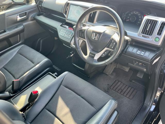 ステップワゴンスパーダ Z クールスピリット アルパイン大型ナビ フルセグテレビ バックカメラ 天井モニター 両側電動 クルコン コンビシート パドルシフト HIDヘッド フォグ ドラレコ ETC 純正アルミ(20枚目)