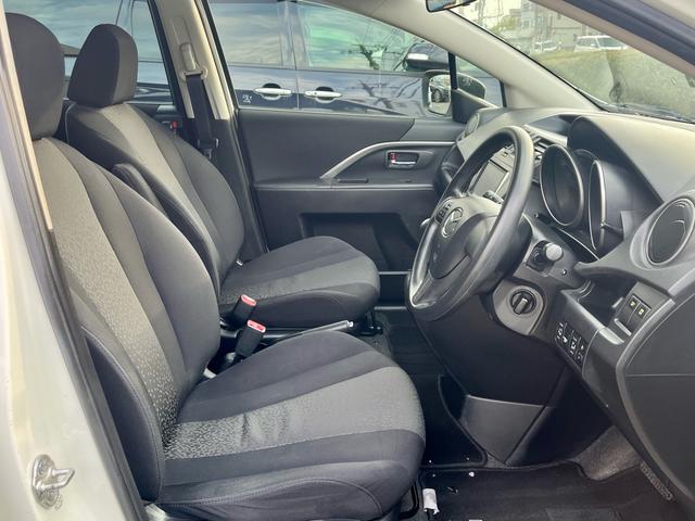 プレマシー ２０Ｅ　純正ナビ　ワンセグテレビ　Ｂｌｕｅｔｏｏｔｈオーディオ　両側電動　スマートキー　アイストップ　ＥＴＣ（7枚目）