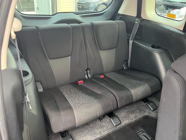 プレマシー ２０Ｅ　純正ナビ　ワンセグテレビ　Ｂｌｕｅｔｏｏｔｈオーディオ　両側電動　スマートキー　アイストップ　ＥＴＣ（9枚目）