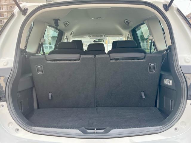 プレマシー ２０Ｅ　純正ナビ　ワンセグテレビ　Ｂｌｕｅｔｏｏｔｈオーディオ　両側電動　スマートキー　アイストップ　ＥＴＣ（12枚目）