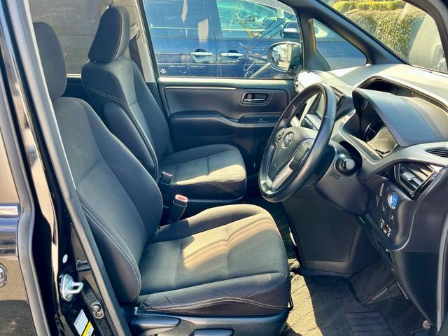 エスクァイア ハイブリッドXi 純正ナビ フルセグテレビ バックカメラ Bluetooth 両側電動 スマートキー シートヒーター LEDヘッドライト フォグ ETC 純正アルミ(11枚目)