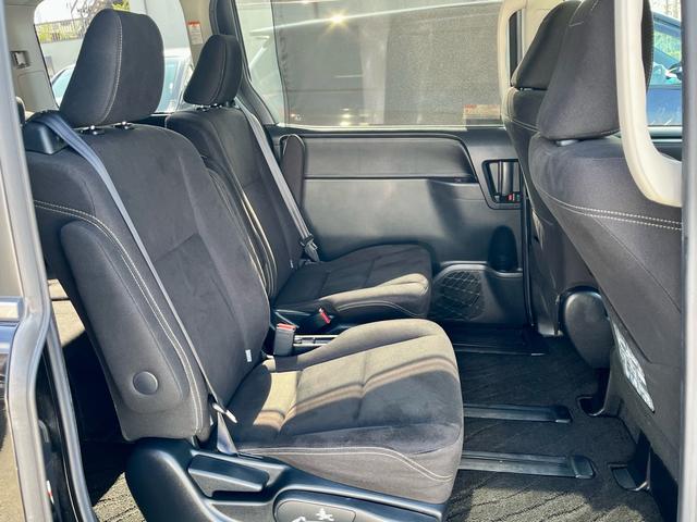 エスクァイア ハイブリッドXi 純正ナビ フルセグテレビ バックカメラ Bluetooth 両側電動 スマートキー シートヒーター LEDヘッドライト フォグ ETC 純正アルミ(12枚目)