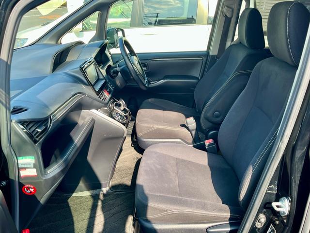 エスクァイア ハイブリッドXi 純正ナビ フルセグテレビ バックカメラ Bluetooth 両側電動 スマートキー シートヒーター LEDヘッドライト フォグ ETC 純正アルミ(14枚目)