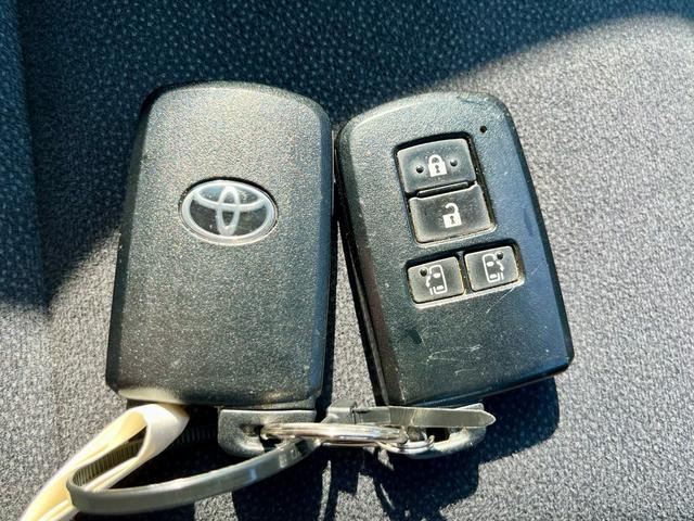 エスクァイア ハイブリッドXi 純正ナビ フルセグテレビ バックカメラ Bluetooth 両側電動 スマートキー シートヒーター LEDヘッドライト フォグ ETC 純正アルミ(27枚目)