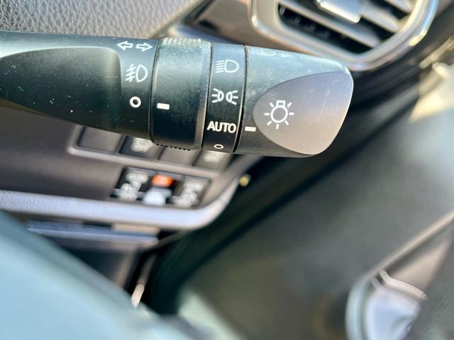 エスクァイア ハイブリッドXi 純正ナビ フルセグテレビ バックカメラ Bluetooth 両側電動 スマートキー シートヒーター LEDヘッドライト フォグ ETC 純正アルミ(30枚目)