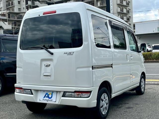 ハイゼットカーゴ クルーズターボＳＡＩＩＩ　純正ナビ　フルセグテレビ　衝突軽減ブレーキ　ターボ　キーレス　パワーウィンドウ　電動格納ミラー　ＬＥＤヘッドライト　オートライト　ＥＴＣ（3枚目）