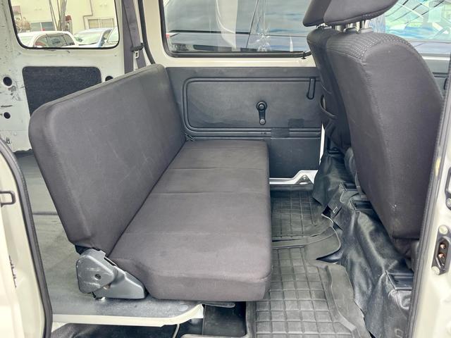 ハイゼットカーゴ クルーズターボＳＡＩＩＩ　純正ナビ　フルセグテレビ　衝突軽減ブレーキ　ターボ　キーレス　パワーウィンドウ　電動格納ミラー　ＬＥＤヘッドライト　オートライト　ＥＴＣ（8枚目）