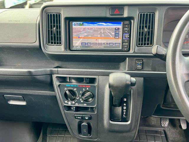 ハイゼットカーゴ クルーズターボＳＡＩＩＩ　純正ナビ　フルセグテレビ　衝突軽減ブレーキ　ターボ　キーレス　パワーウィンドウ　電動格納ミラー　ＬＥＤヘッドライト　オートライト　ＥＴＣ（15枚目）