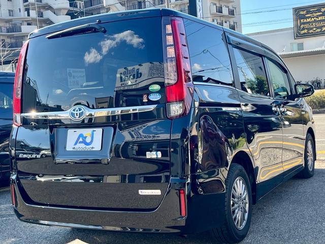 エスクァイア ハイブリッドＧｉ　ブラックテーラード　純正大型ナビ　フルセグテレビ　バックカメラ　衝突軽減　両側電動　スマートキー　黒革調シート　クルコン　シートヒーター　ＬＥＤヘッドライト　フォグ　ＥＴＣ　純正アルミ（3枚目）