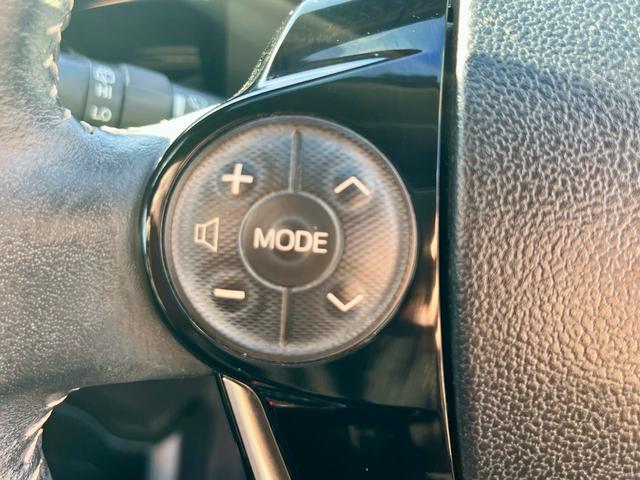 アクア Ｇソフトレザーセレクション　ＴＲＤエアロ　純正大型ナビ　フルセグテレビ　バックカメラ　衝突軽減　黒革調シート　シートヒーター　スマートキー　クルコン　ＬＥＤヘッドライト　フォグ　ＥＴＣ　車外アルミ（23枚目）