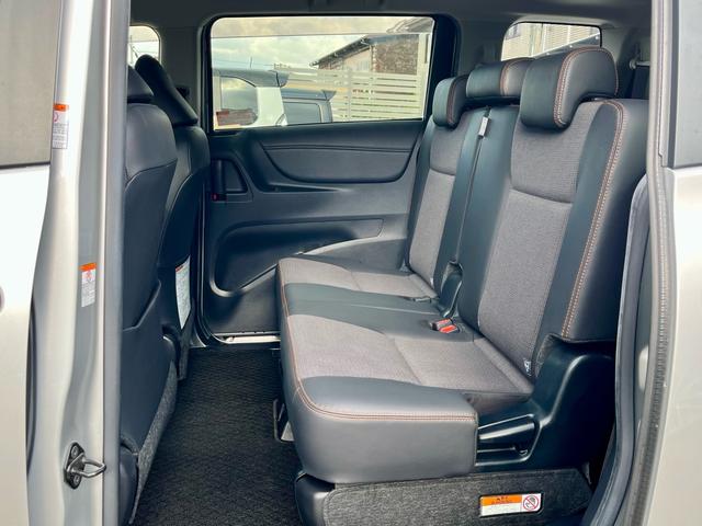 シエンタ ハイブリッドＧ　クエロ　純正ナビ　フルセグテレビ　バックカメラ　衝突軽減　両側電動　スマートキー　コンビシート　シートヒーター　ＬＥＤヘッドライト　フォグ　ドラレコ　ＥＴＣ　純正アルミ（15枚目）