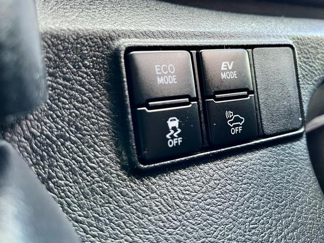 シエンタ ハイブリッドＧ　クエロ　純正ナビ　フルセグテレビ　バックカメラ　衝突軽減　両側電動　スマートキー　コンビシート　シートヒーター　ＬＥＤヘッドライト　フォグ　ドラレコ　ＥＴＣ　純正アルミ（28枚目）