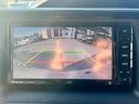 ハイブリッドＧｉ　社外ナビ　フルセグテレビ　バックカメラ　天井モニター　　衝突軽減　両側電動　スマートキー　クルコン　黒革調シート　シートヒーター　トランクイージー　ＬＥＤヘッドライト　フォグ　ＥＴＣ　純正アルミ（22枚目）