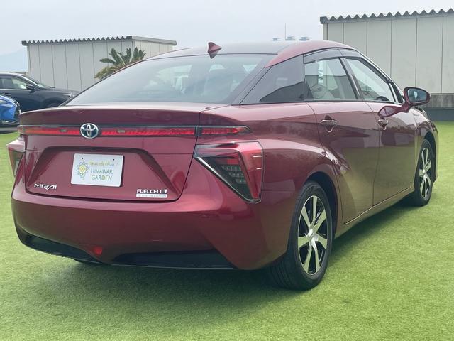 ＭＩＲＡＩ ベースグレード　ベースグレード（４名）／トヨタセーフティーセンス／白本革シート／純正９インチナビ／地デジ／Ｂｌｕｅｔｏｏｔｈ対応／バックカメラ／ＬＥＤヘッドライト／コーナーセンサー／禁煙車（12枚目）