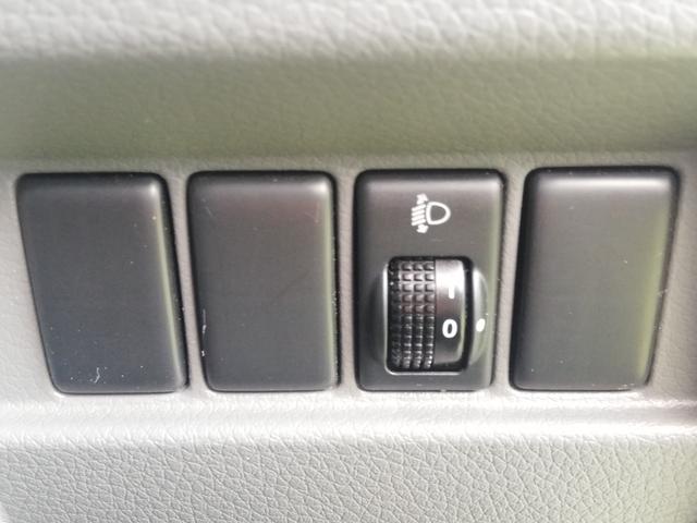 NV350キャラバンバン ロングプレミアムGX 5人乗り/スマートキー/後席ヒーター/後席クーラー/ダブルエアコン/オートクロージャードア/ワンオーナー法人車/記録簿あり/禁煙車(31枚目)