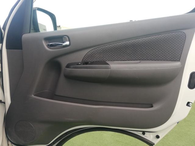 NV350キャラバンバン ロングプレミアムGX 5人乗り/スマートキー/後席ヒーター/後席クーラー/ダブルエアコン/オートクロージャードア/ワンオーナー法人車/記録簿あり/禁煙車(41枚目)