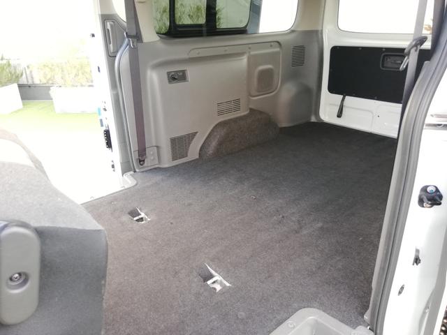 NV350キャラバンバン ロングプレミアムGX 5人乗り/スマートキー/後席ヒーター/後席クーラー/ダブルエアコン/オートクロージャードア/ワンオーナー法人車/記録簿あり/禁煙車(57枚目)