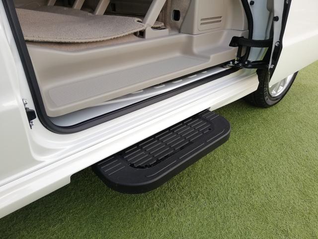 エブリイワゴン ＰＺターボスペシャル　届け出済み未使用車／純正ディスプレイオーディオ／スズキセーフティーサポート／コーナーセンサー／シートヒーター／オートステップ／ターボ／ＬＥＤヘッドライト（8枚目）