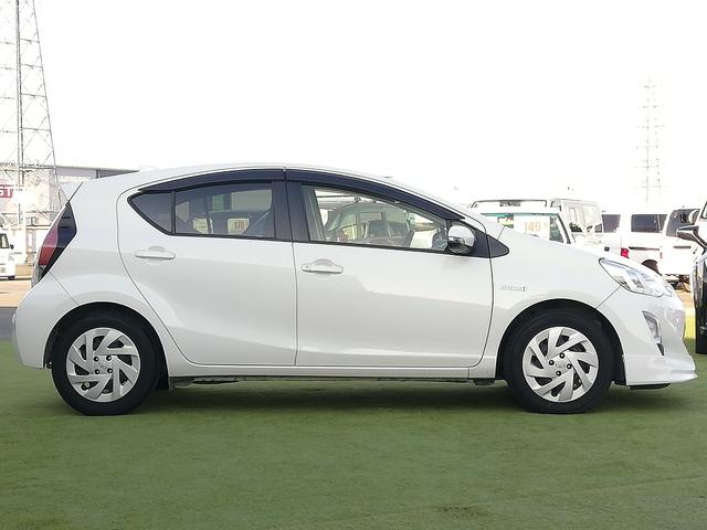 アクア S プリクラッシュセーフティー/車線逸脱警報/LDA/VSC/スマートキー/LEDヘッドライト/フロントスポイラー/純正ナビ/地デジ/ETC(21枚目)