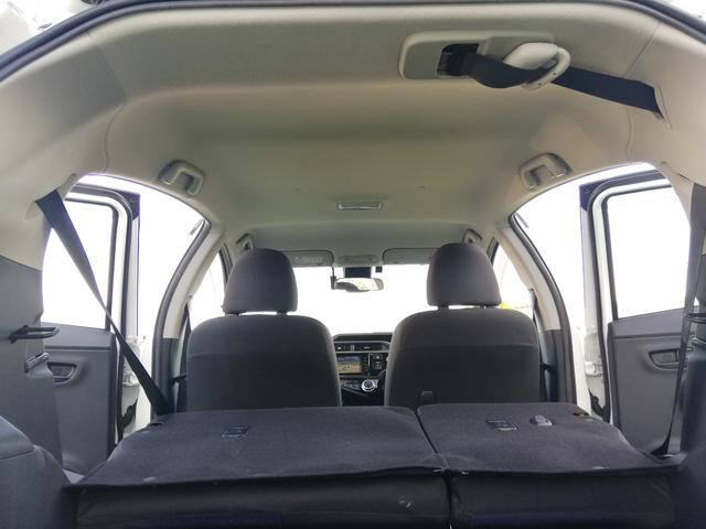 アクア S プリクラッシュセーフティー/車線逸脱警報/LDA/VSC/スマートキー/LEDヘッドライト/フロントスポイラー/純正ナビ/地デジ/ETC(64枚目)