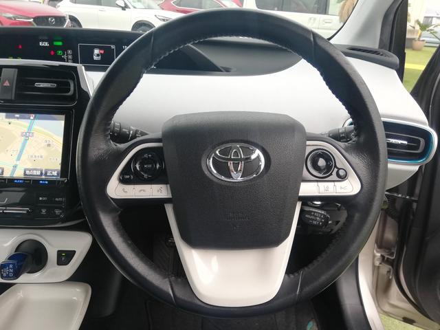 プリウス Ａ　プリクラッシュセーフティー／ＢＳＭ／ＬＤＡ／レーンキープアシスト／クルーズコントロール／バックカメラ／フロントビューカメラ／ＨＵＤ／オートハイビーム／パーキングアシスト（28枚目）