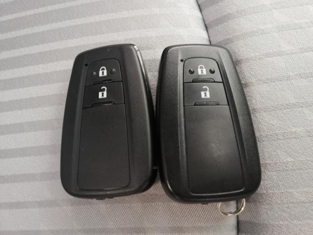 プリウス Ａ　プリクラッシュセーフティー／ＢＳＭ／ＬＤＡ／レーンキープアシスト／クルーズコントロール／バックカメラ／フロントビューカメラ／ＨＵＤ／オートハイビーム／パーキングアシスト（47枚目）