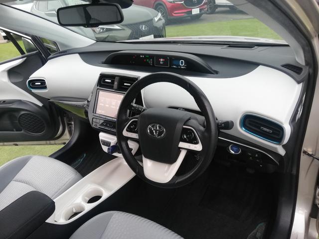 プリウス Ａ　プリクラッシュセーフティー／ＢＳＭ／ＬＤＡ／レーンキープアシスト／クルーズコントロール／バックカメラ／フロントビューカメラ／ＨＵＤ／オートハイビーム／パーキングアシスト（49枚目）