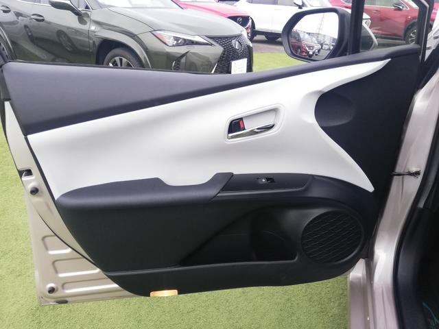 プリウス Ａ　プリクラッシュセーフティー／ＢＳＭ／ＬＤＡ／レーンキープアシスト／クルーズコントロール／バックカメラ／フロントビューカメラ／ＨＵＤ／オートハイビーム／パーキングアシスト（52枚目）