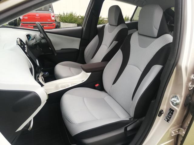 プリウス Ａ　プリクラッシュセーフティー／ＢＳＭ／ＬＤＡ／レーンキープアシスト／クルーズコントロール／バックカメラ／フロントビューカメラ／ＨＵＤ／オートハイビーム／パーキングアシスト（55枚目）