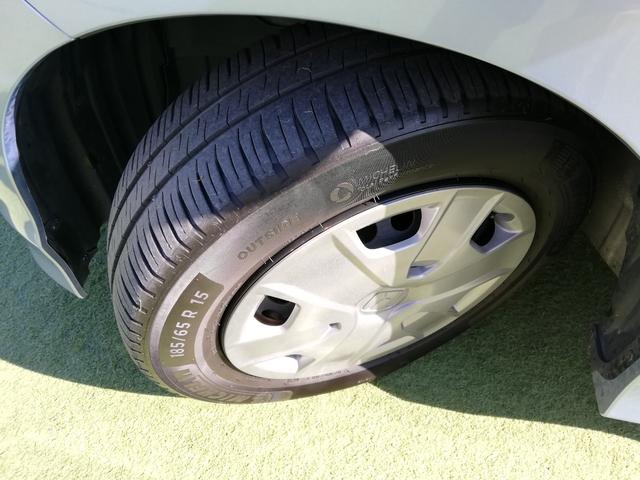 フリードハイブリッド ジャストセレクション　電動スライド／純正ナビ／純正リアモニター／バックカメラ／ＨＩＤヘッドライト／ホンダスマートキーシステム／買取車／オートライト／禁煙車（16枚目）