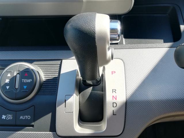 フリードハイブリッド ジャストセレクション　電動スライド／純正ナビ／純正リアモニター／バックカメラ／ＨＩＤヘッドライト／ホンダスマートキーシステム／買取車／オートライト／禁煙車（39枚目）