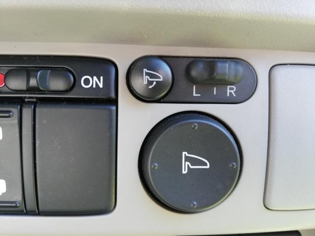 フリードハイブリッド ジャストセレクション　電動スライド／純正ナビ／純正リアモニター／バックカメラ／ＨＩＤヘッドライト／ホンダスマートキーシステム／買取車／オートライト／禁煙車（48枚目）