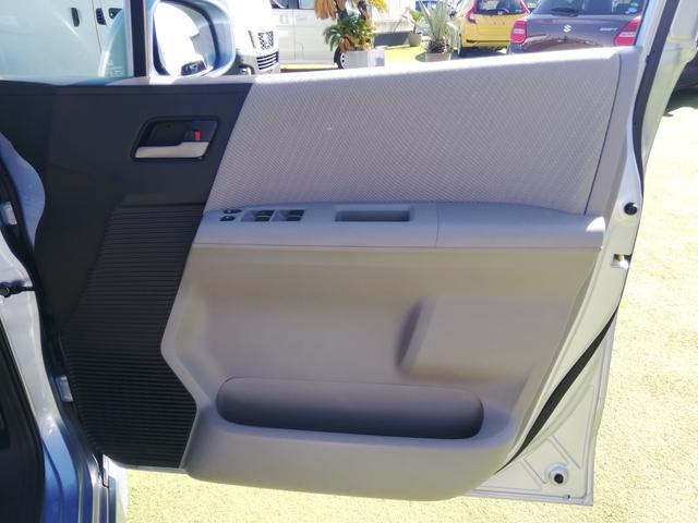 フリードハイブリッド ジャストセレクション　電動スライド／純正ナビ／純正リアモニター／バックカメラ／ＨＩＤヘッドライト／ホンダスマートキーシステム／買取車／オートライト／禁煙車（50枚目）