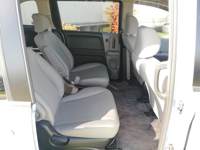 フリードハイブリッド ジャストセレクション　電動スライド／純正ナビ／純正リアモニター／バックカメラ／ＨＩＤヘッドライト／ホンダスマートキーシステム／買取車／オートライト／禁煙車（62枚目）