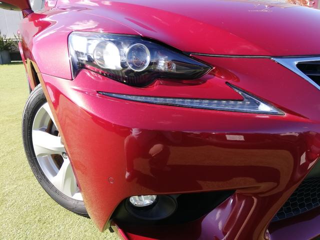 ＩＳ ＩＳ３００ｈ　ハーフレザーシート／ＰＣＳ／ＢＳＭ／メーカー純正ナビ／ＴＶ／バックモニター／ＥＴＣ／レーダークルーズコントロール／ＬＥＤヘッドライト（17枚目）