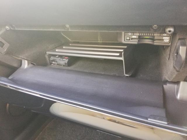 ＩＳ ＩＳ３００ｈ　ハーフレザーシート／ＰＣＳ／ＢＳＭ／メーカー純正ナビ／ＴＶ／バックモニター／ＥＴＣ／レーダークルーズコントロール／ＬＥＤヘッドライト（44枚目）